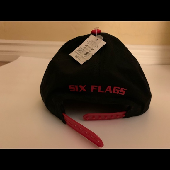 NEW Youth justice League Six Flags hat - Picture 5 of 7